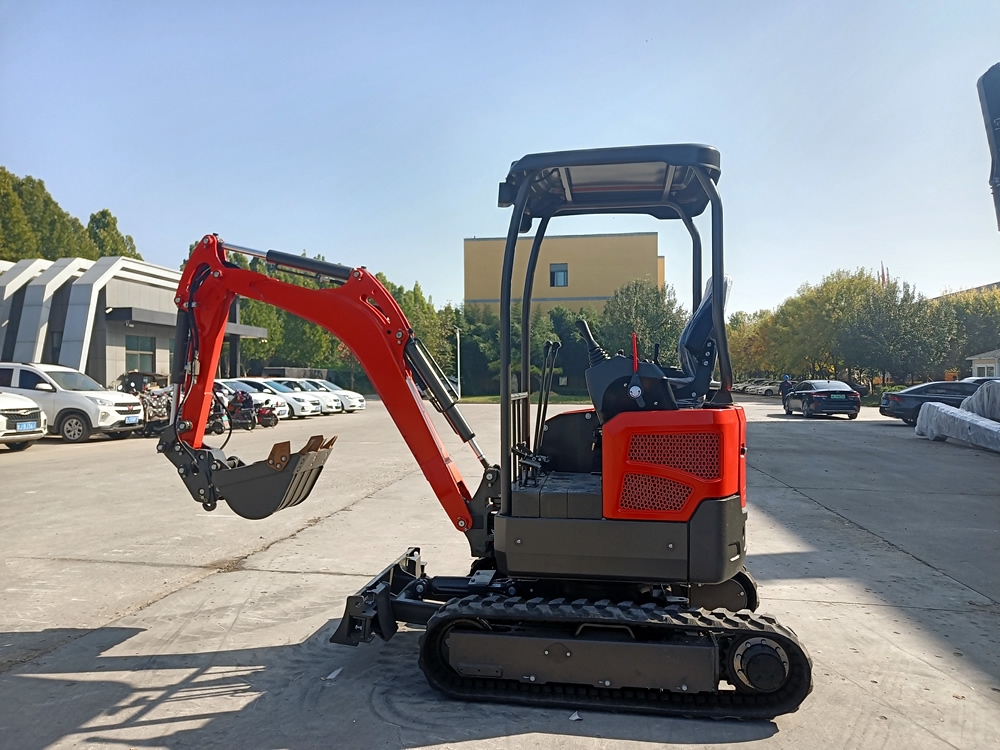 小型挖掘機BMPC20